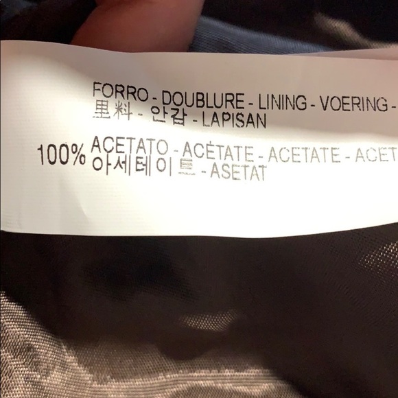 NWT. Zara Brown/Tan Vest with V-neckline. Size M. - Picture 8 of 9